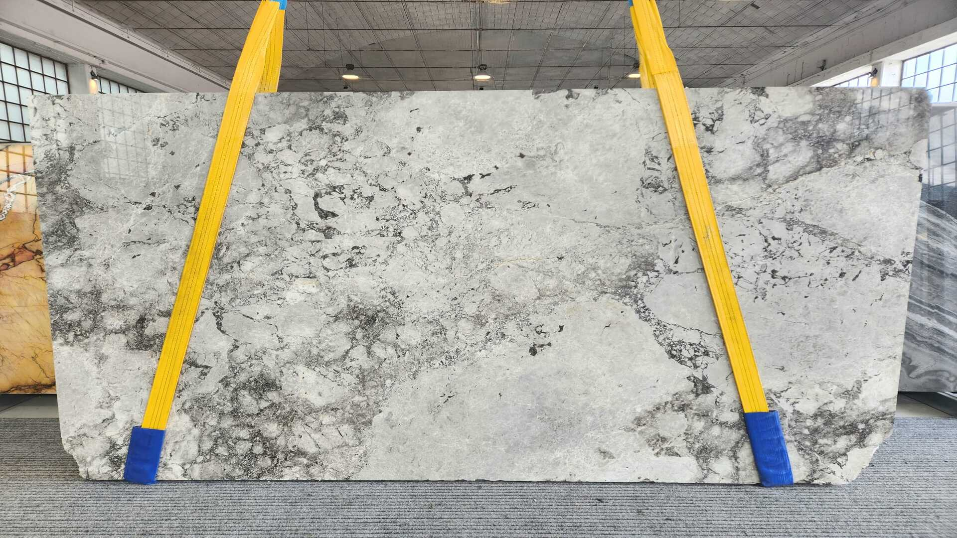 grigio-bellagio-lastre